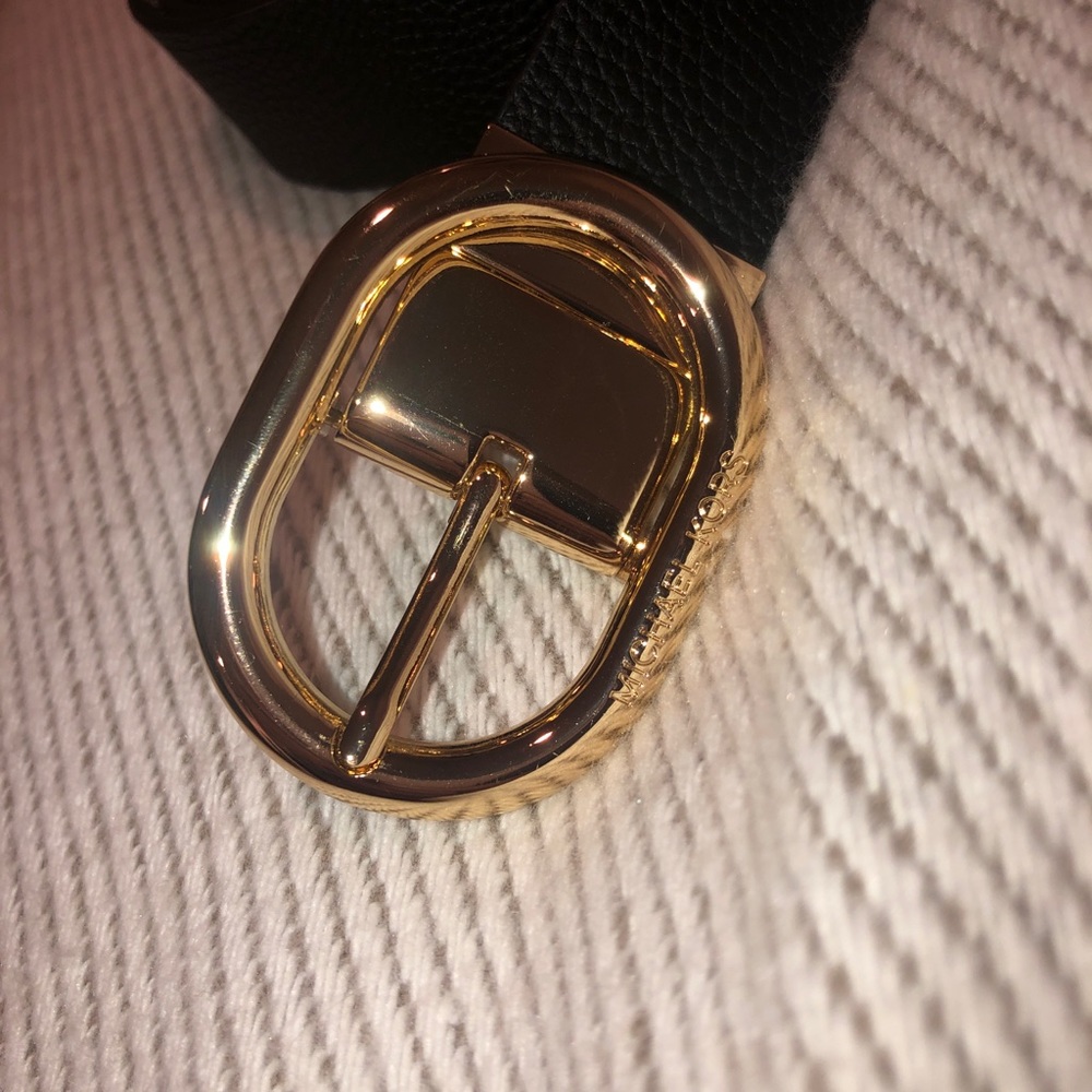 MICHEAL KORS reversible logo belt - Picture 9 of 10